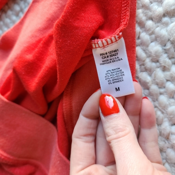 WILDFOX Ciao Bella Jumper Sweatshirt crewneck in red long sleeve size M - Picture 4 of 6